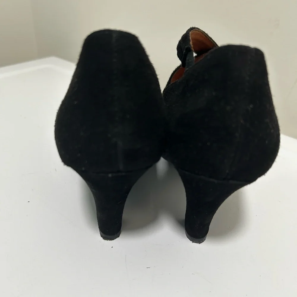 Gentle Souls Suede Peeptoe Heels Black Size 8
